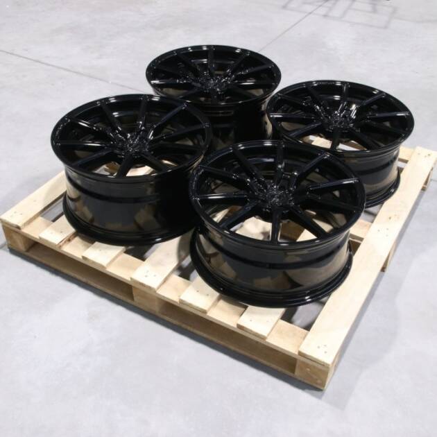 Set of CVR4 19x8,5 ET45 + 19x9,5 ET45 5x108 Gloss Black