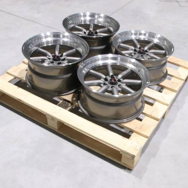 Set of JR19 17x8 ET0 + 17x9 ET-25 3x112 Gun Metal