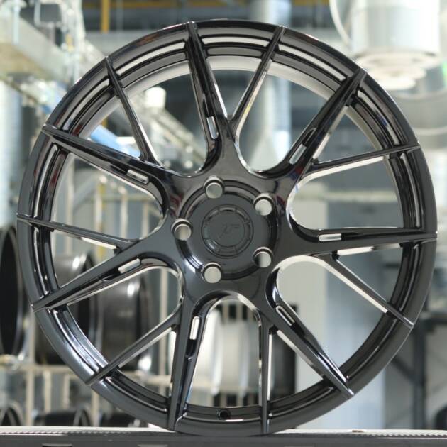 JR Wheels JR42 20x10 Gloss Black