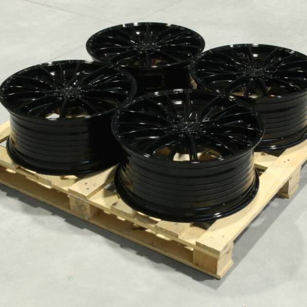 Set of CVR7 20x8,5 ET36 5x108 Gloss Black