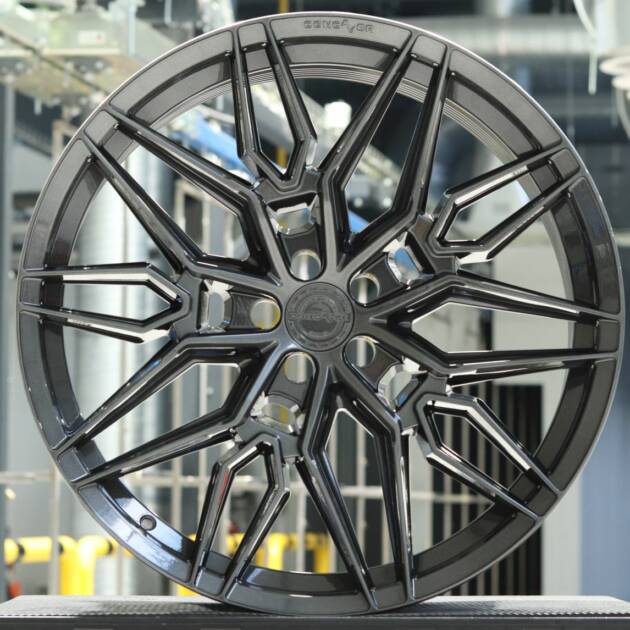 Concaver CVR6 22x10,5 Gloss Graphite