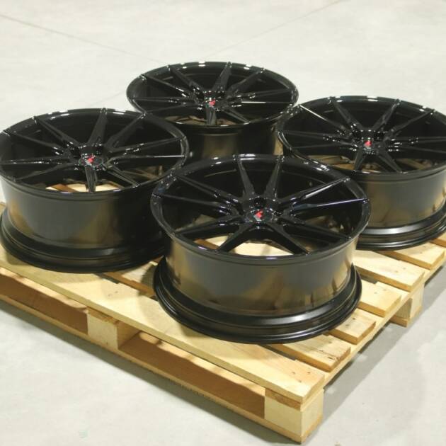 Set of JR21 20x8,5 ET40 5x112 Gloss Black