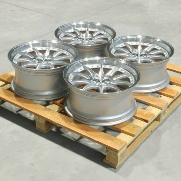 Set of JR41 18x8,5 ET25 5x114,3 Silver Machined Face