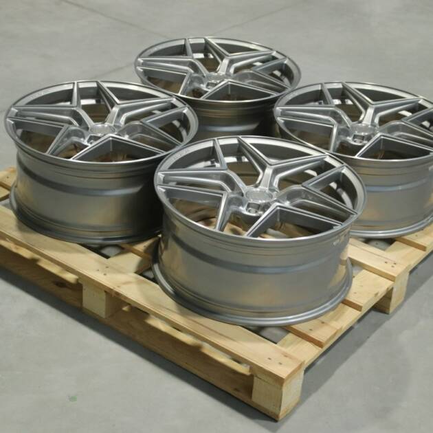 Set of CVR2 20x9 ET20 5x112 Brushed Titanium