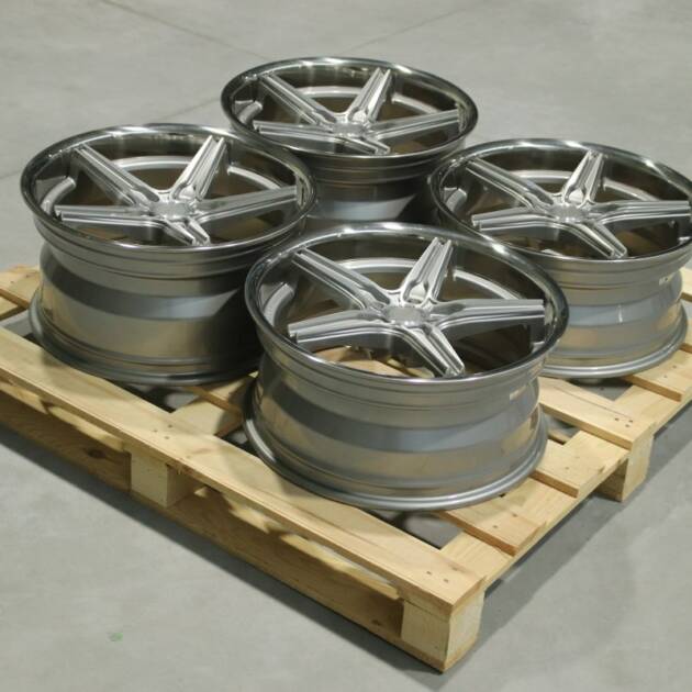 Set of CVR9 19x8,5 ET30 + 19x9,5 ET33 5x112 Brushed Titanium