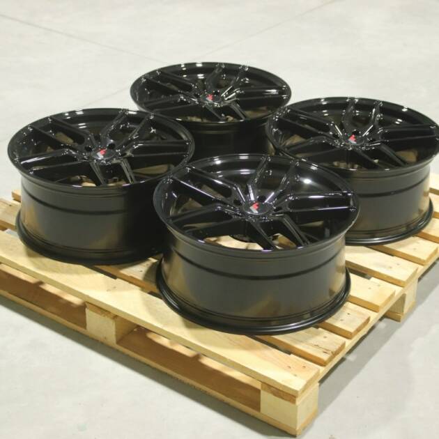 Set of JR25 19x8,5 ET35 5x114,3 Gloss Black